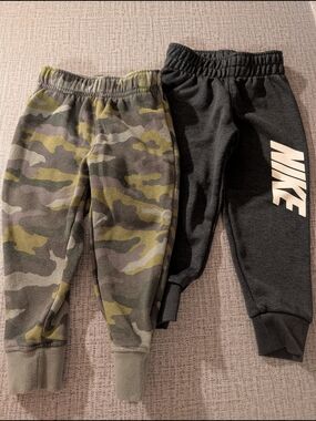 Nike Black Jogger Pants for Kids - Comfortable Casual Bottoms